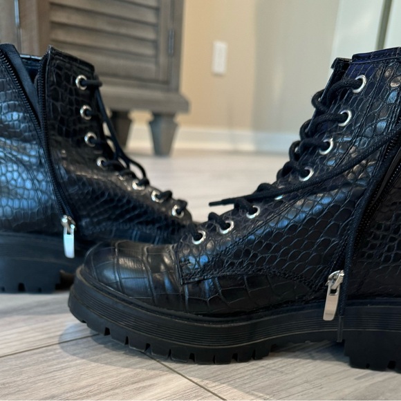Nine West Piercy Women’s Combat Boots Size 7 1/2 - Picture 2 of 5